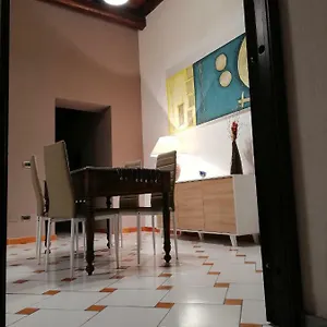 Casa Nel Vicolo Сasa de vacaciones
